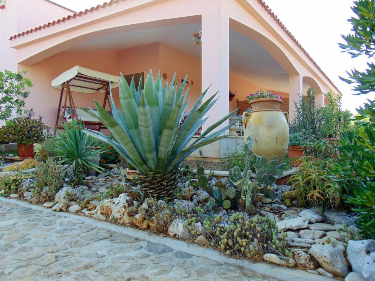 I Giardini Dell'Agave Διαμέρισμα Torre Santa Sabina Εξωτερικό φωτογραφία